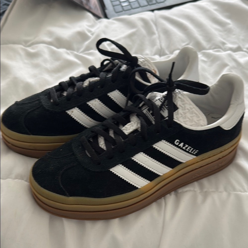 Adidas Gazelle Black Sneakers - Size 7